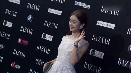嘻嘻娱乐 2017 11月 赵丽颖从小就是美人胚子 16岁最丑? 24岁回到颜值巅峰 171126