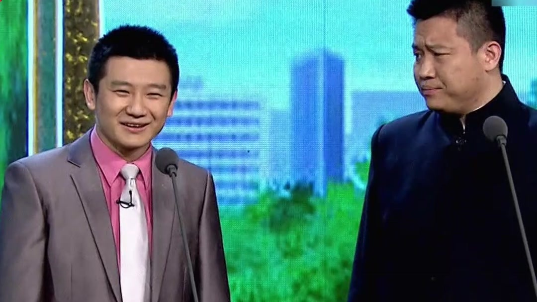 李寅飞叶蓬一唱一和，幽默表演笑翻全场