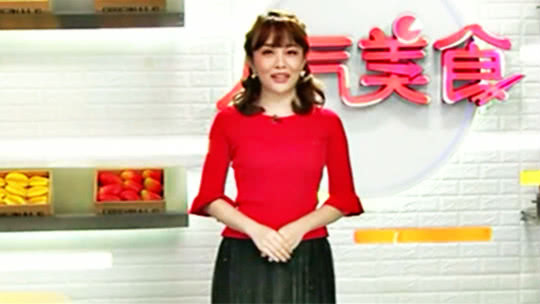 人气美食 超大份红汤砂锅鱼头煲 海参鸡丝作辅料汤浓暖身