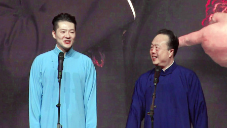 《学外语》 谢金 翟国强