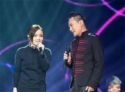 张信哲要与徐佳莹组CP