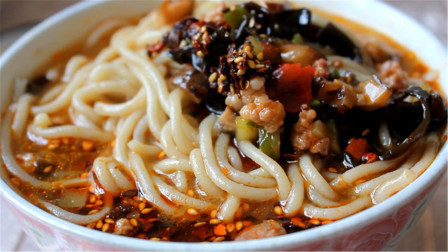 荞面饸烙面怎样和？老爹教您正宗做法，一热一凉超级棒