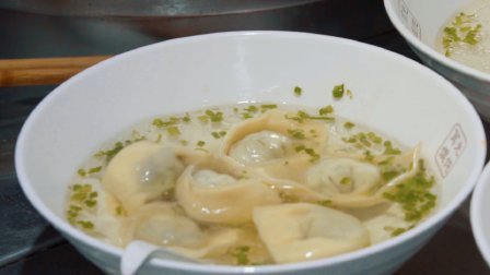 二更视频 服气 他靠开一家馄饨老店 就集齐了半个娱乐圈 784