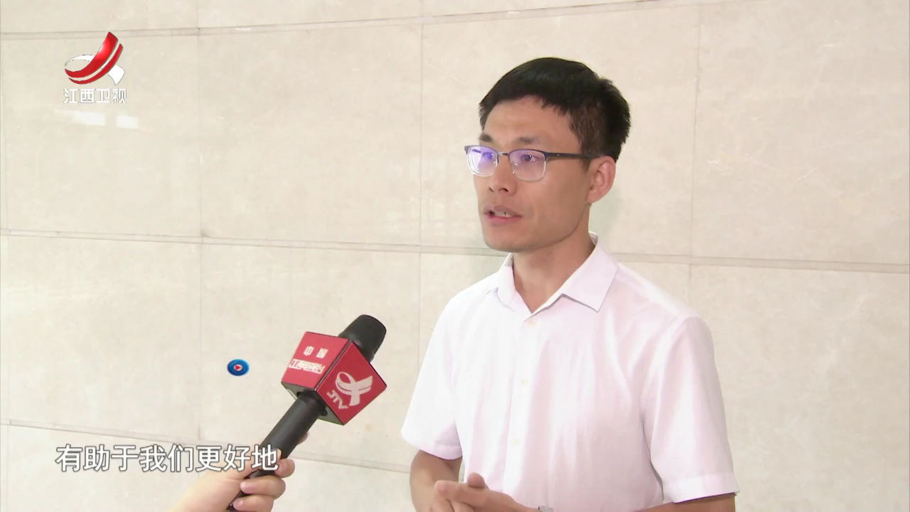 社会传真 凝聚奋进力量 奏响改革强音