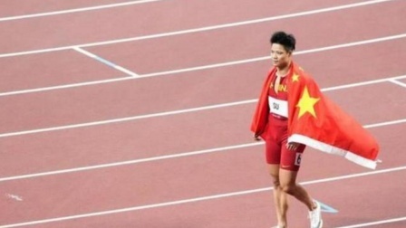 体育24小时速递 2021感动中国年度人物名单公布：苏炳添在列
