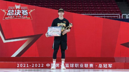 CBA热辣资讯 实至名归！赵继伟荣膺CBA总决赛FMVP