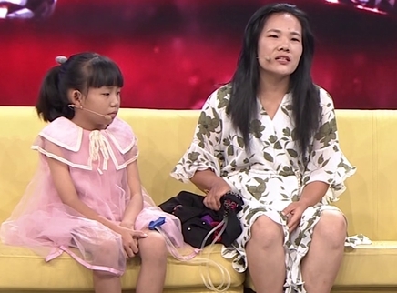 幸福来敲门【天津卫视】 小女孩幼年患尿毒症仍积极面对