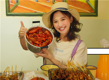 密子君 吃掉5大盆老锑锅卤龙虾！真香