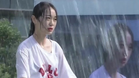 男生女生向前冲 第十一季 婆婆带儿媳妇来闯关 体育老师遗憾落水