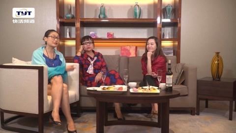 最女人 女士丝巾的搭配技巧