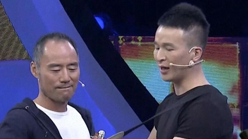 你看谁来了 旭日阳刚惊艳开嗓 一首金曲到尽苦乐酸甜