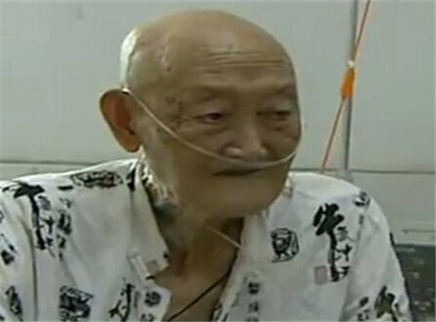 寻情记 四世同堂 病危老父为何要将女儿告上法庭
