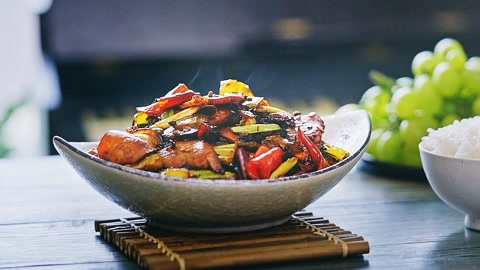 味蕾时光 香喷喷的回锅腊肉