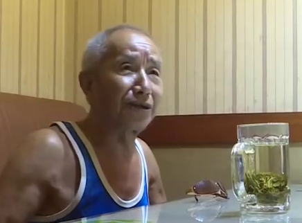 寻情记 八十岁爹爹和四十岁女人的地下恋情曝光