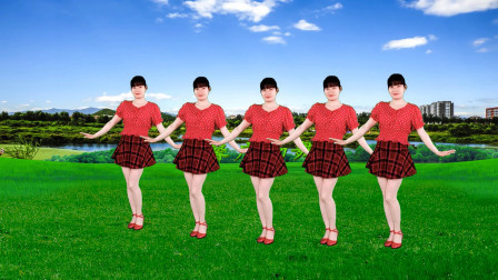 广场舞《小妹甜甜甜》甜甜的酒窝窝甜甜的笑