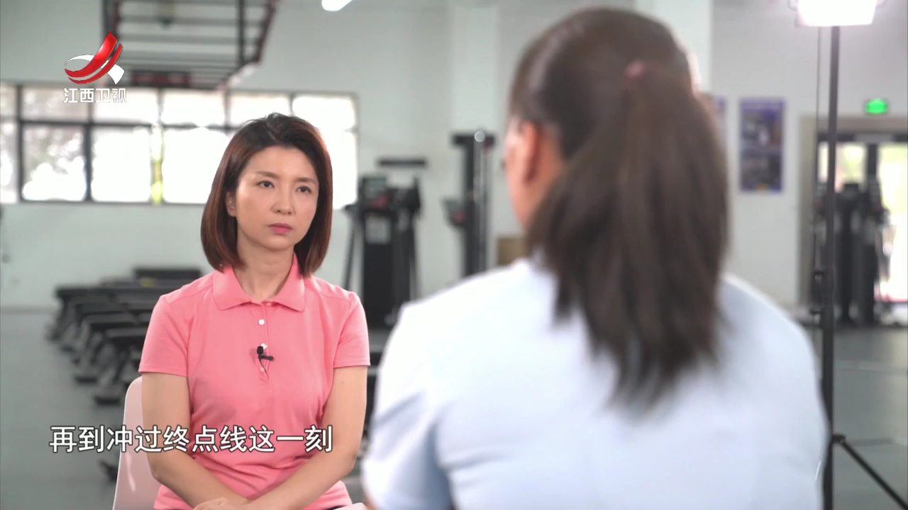 社会传真 诗意年“划” “艇”立潮头——对话徐诗晓