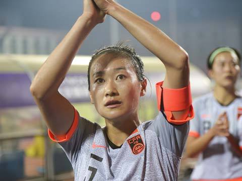 足球之夜 [足球之夜]20190506 中国女足 笑对艰辛