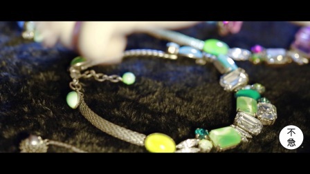 她和她的首饰经历了一场惊艳时光的恋爱 29