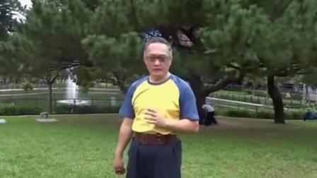 开练吧功夫 功夫高手告诉你：空手夺刀是自寻死路