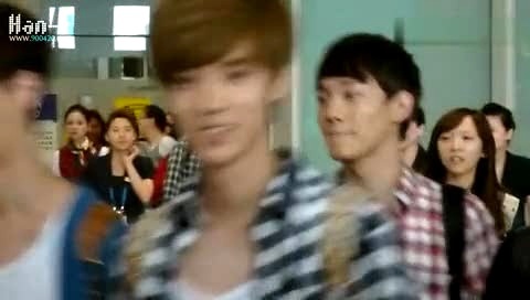 EXO 首都机场EXO-M接机 12/05/27-EXO-M