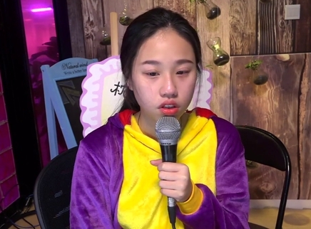 818超女聊天室 黑粉无情气哭孟慧圆