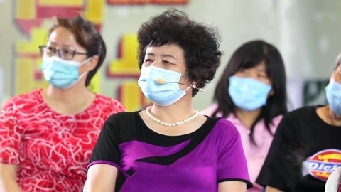 文明驾车礼让行人 做文明同路人