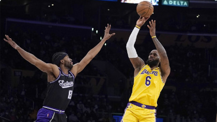 2021-2022赛季NBA集锦 NBA-詹姆斯31+5 福克斯30+6 湖人险胜国王
