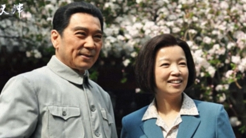 你看谁来了 黄薇忆与邓颖芝之缘 董浩亲临助阵
