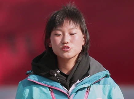 足球少女喊话教练“求放过”