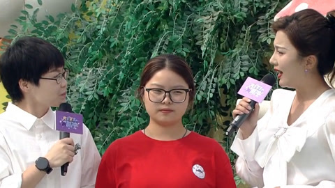 男生女生向前冲第15季 话痨小妹赛道踌躇秒跳水 地铁小哥认证忠实粉丝