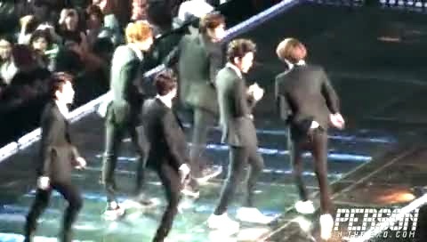 EXO Sorry Sorry Dream Concert 饭拍版 12/05/12-EXO-K