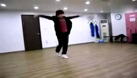 IU kiss&cry Rainism 秀铉 练习室舞蹈-U-Kiss (UKiss)