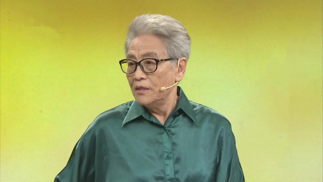 你看谁来了 今日大来宾体育界传奇人物郑凤荣