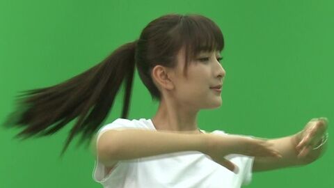 闪爆星播客 人气爆棚的呛辣女汉子马苏