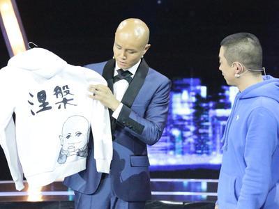 超级演说家第三季 乐嘉变王子为选手穿水晶鞋 与金星爆发激烈冲突