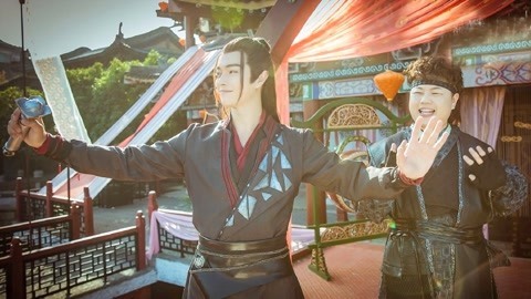 萝莉侃剧 用魔性歌曲打开爱心男团，许凯不愧是灵剑山舞王！