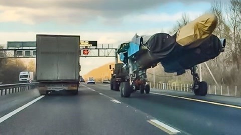 环球火力点 叙利亚功勋苏34上公路