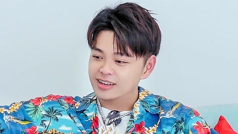未播 心儿认小动物好厉害 周密带萌萌去游乐园睡着
