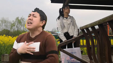 唱罢吹灯 漂亮农村妹子演绎神曲《站着等你三千年》画面好美让人醉