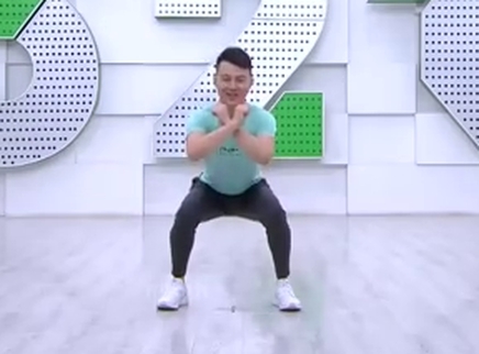 321动起来 蜜桃臀计划拥有迷人臀部曲线