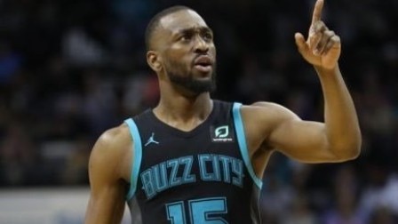 NBA流言收割机 凯尔特人和独行侠将会积极追逐肯巴-沃克