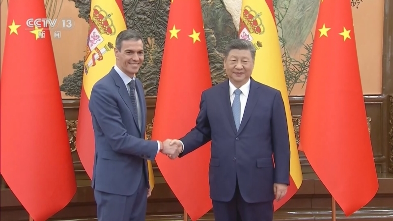 《朝闻天下》 20260415 07:00