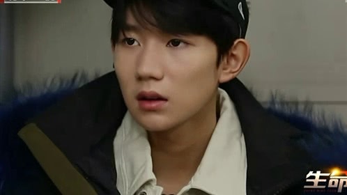 逆光飞翔三胞胎（上）