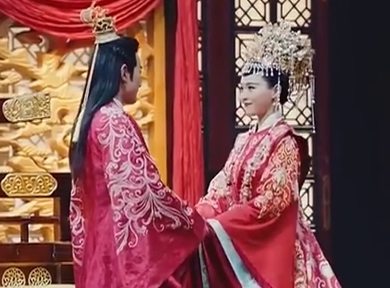 娱乐急先锋 《锦绣未央》罗晋唐嫣婚礼片段