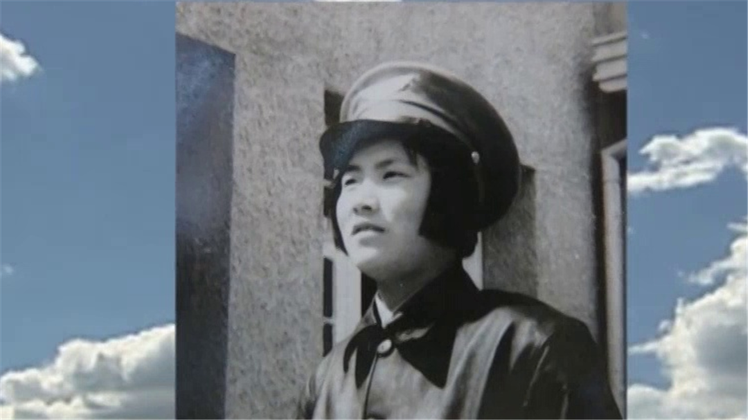 蓝天玫瑰·中国首批女飞行员传奇
