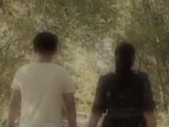 女工被残忍杀害，陨落在油菜花田的红衣女工