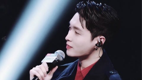 偶像练习生第七期张艺兴CUT 张PD隔空表白粉丝