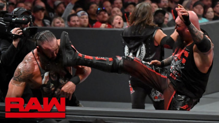 WWE RAW 2019 【RAW 08/19】人间怪兽和赛斯加冕双打冠军
