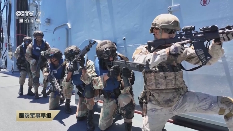 《国防军事早报》 20260118