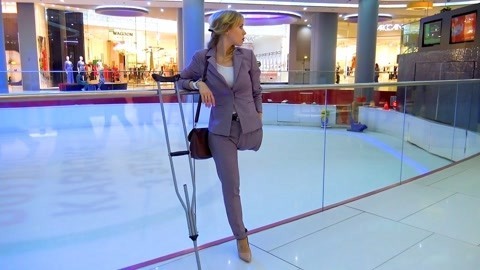 涨健识 最美独腿女超模：直面人生的不幸，你也能活出耀眼人生